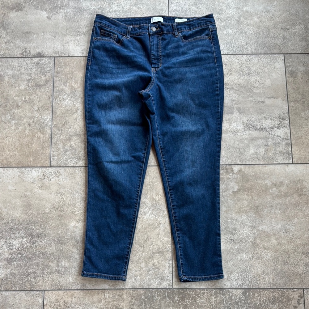 Jessica Simpson high rise Ankle Cropped Blue Jeans